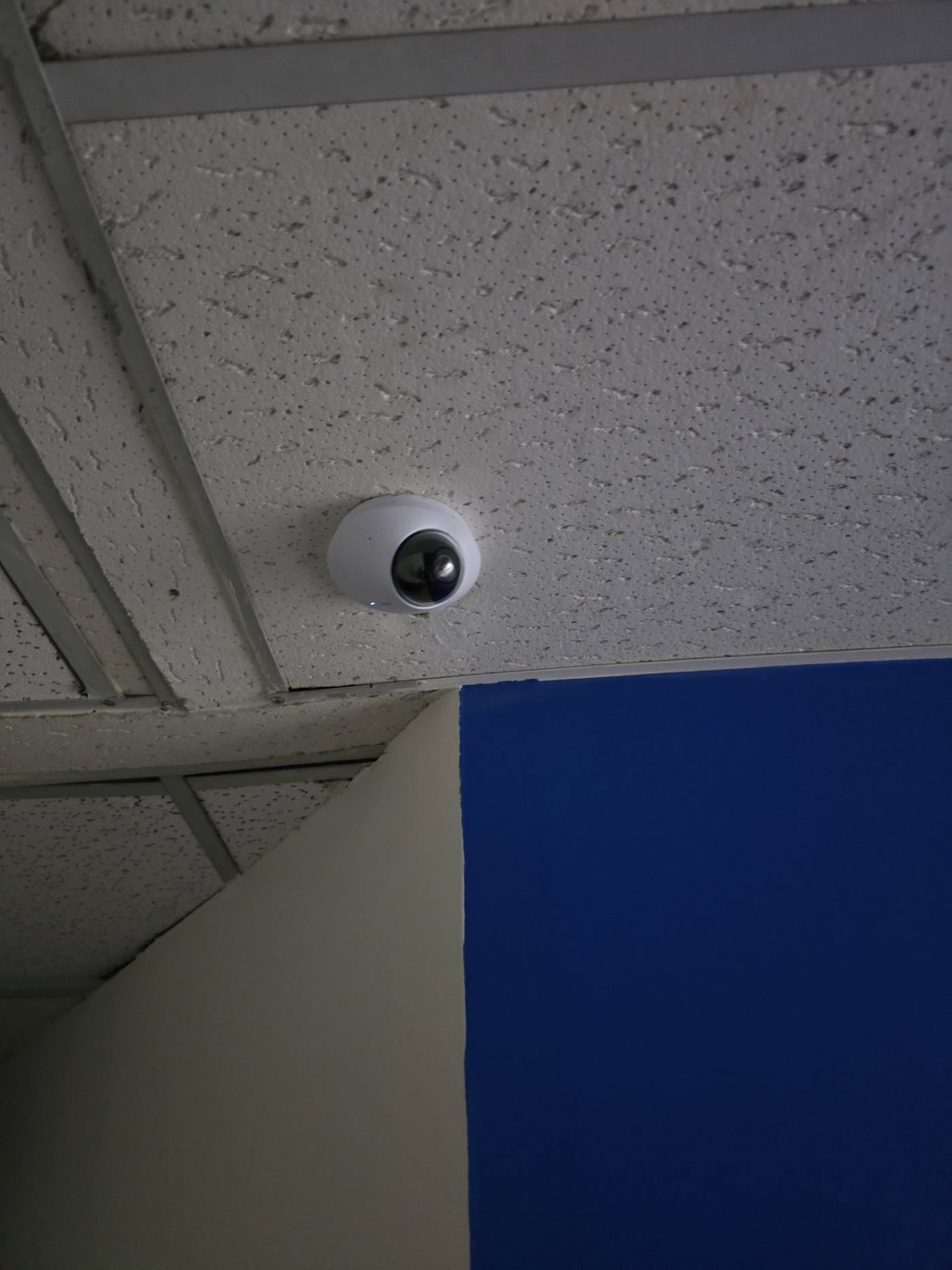 Cámara domo UniFi Protect